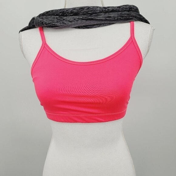 Old Navy Active Loose Fit Ample Athletic Top - Picture 4 of 10